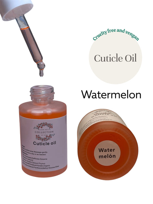 Aceite para cutícula - olor (WATERMELON)         
Aplicar en el área de la cutícula. Masajear suavemente.
Usar 1-3 veces al día o según sea necesario. Absorbe rápido tiene vitaminas  y es artesanal, natural y vegano. Tamaño 30 G